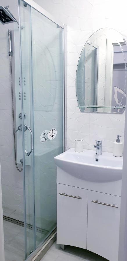 White Apartament, בראליה מראה חיצוני תמונה