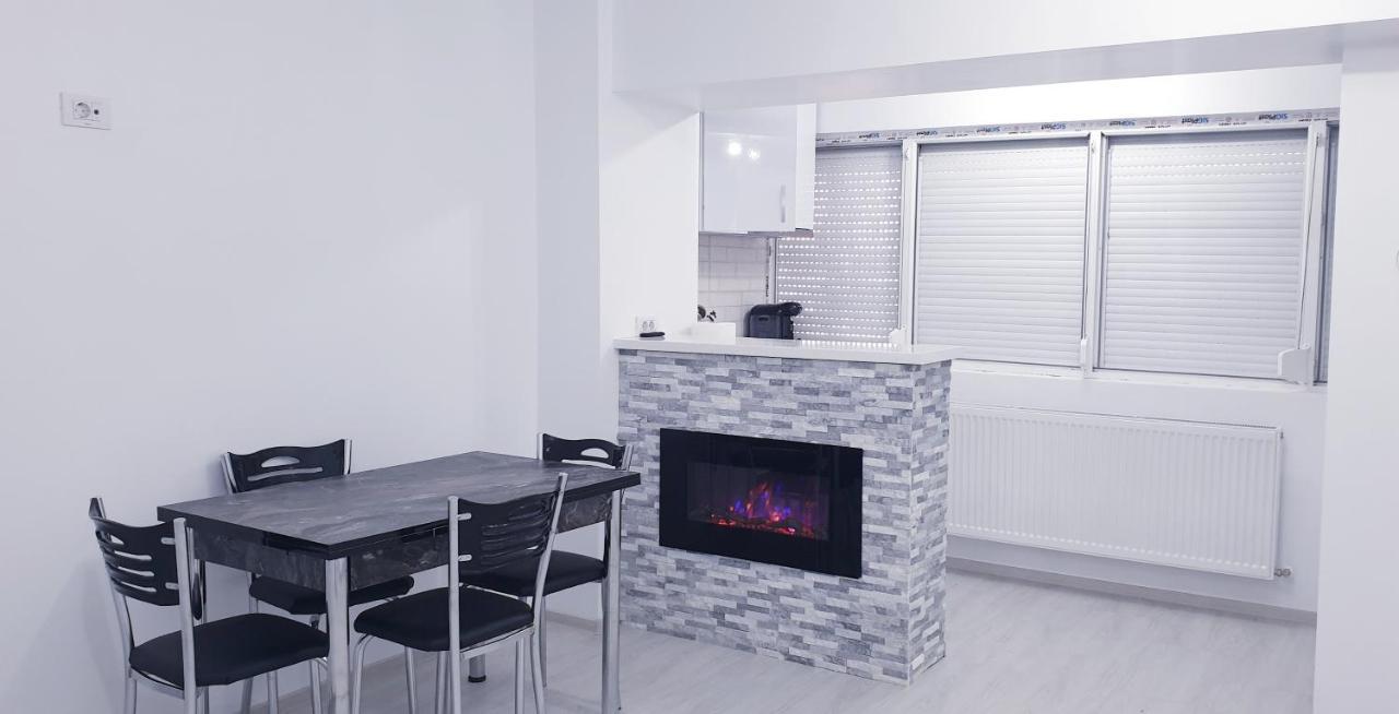 White Apartament, בראליה מראה חיצוני תמונה