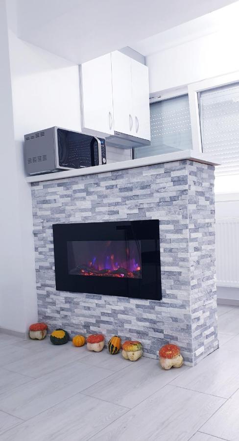 White Apartament, בראליה מראה חיצוני תמונה