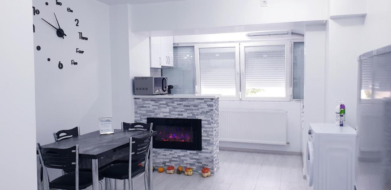 White Apartament, בראליה מראה חיצוני תמונה