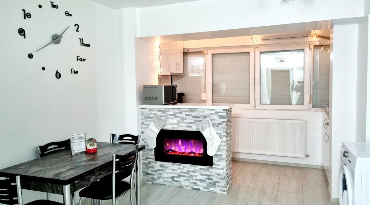 White Apartament, בראליה מראה חיצוני תמונה