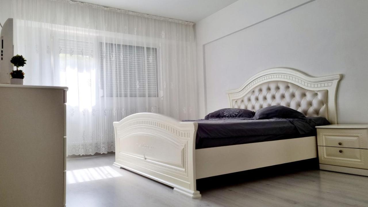 White Apartament, בראליה מראה חיצוני תמונה